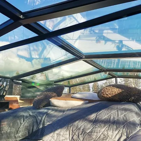 Levi Secret Igloo Ruska