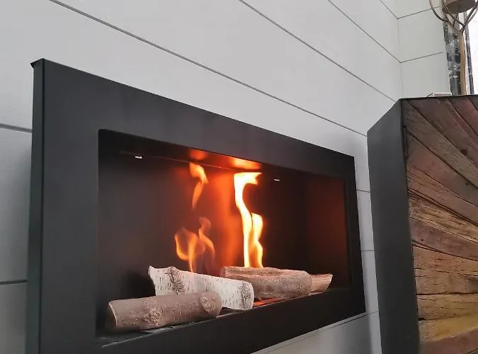 Levi Secret Igloo Ruska Lomamökit